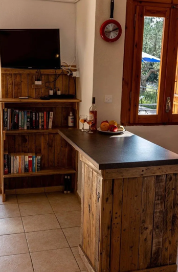 Image No.10-4 Bed House for sale