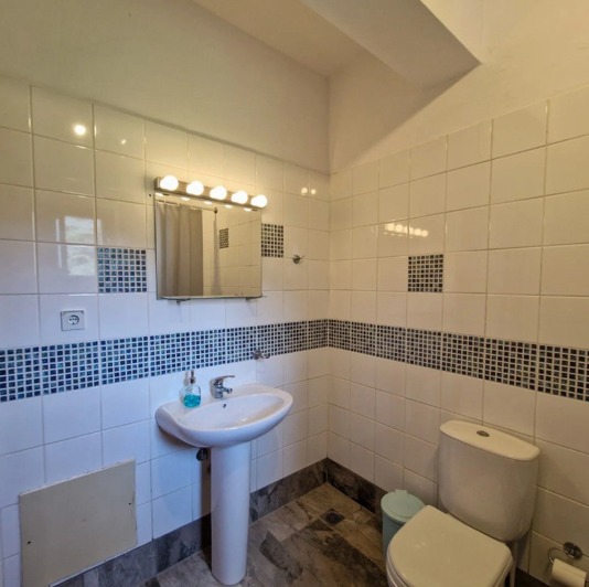 Image No.16-4 Bed House for sale