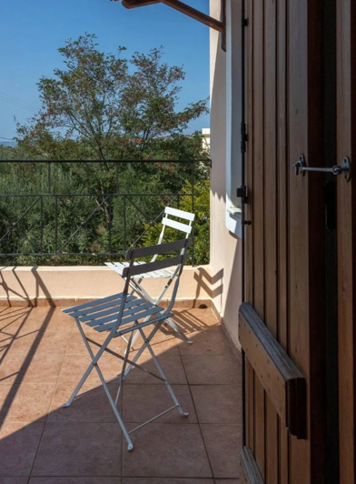 Image No.18-4 Bed House for sale