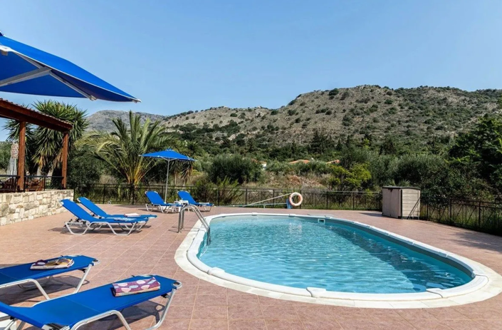 Image No.24-4 Bed House for sale