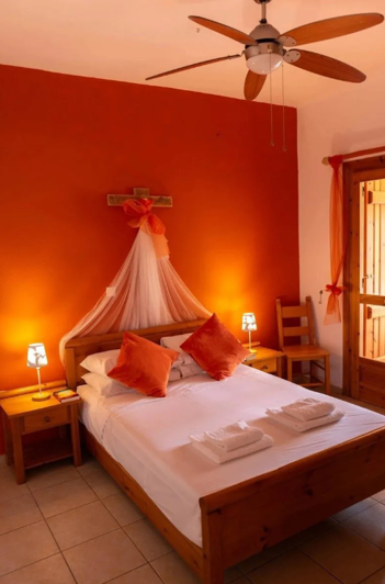 Image No.8-4 Bed House for sale