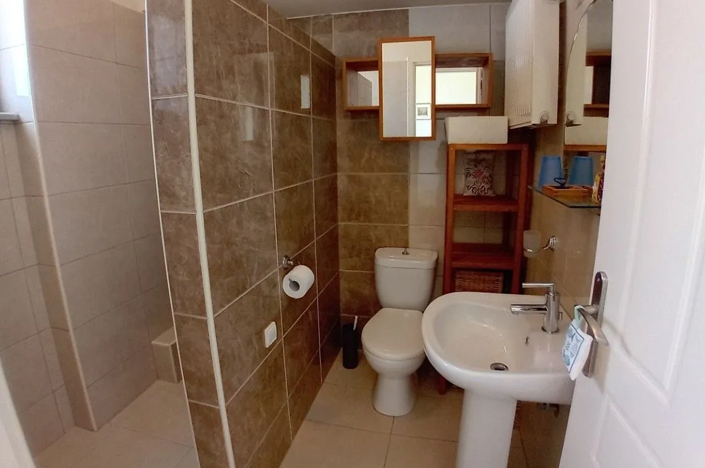 Image No.24-2 Bed House for sale