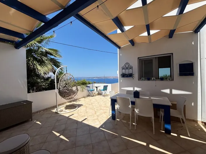 Image No.11-2 Bed House for sale