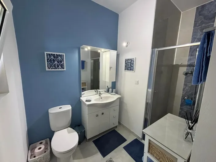 Image No.13-2 Bed House for sale