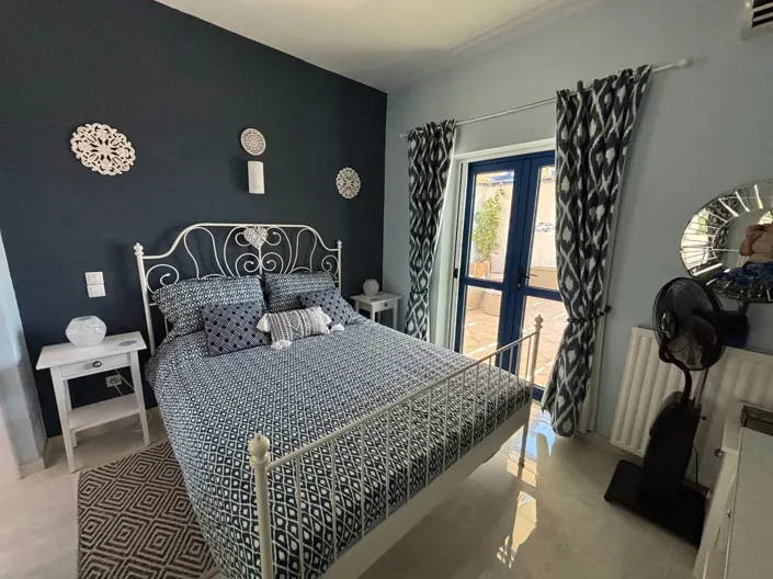 Image No.14-2 Bed House for sale