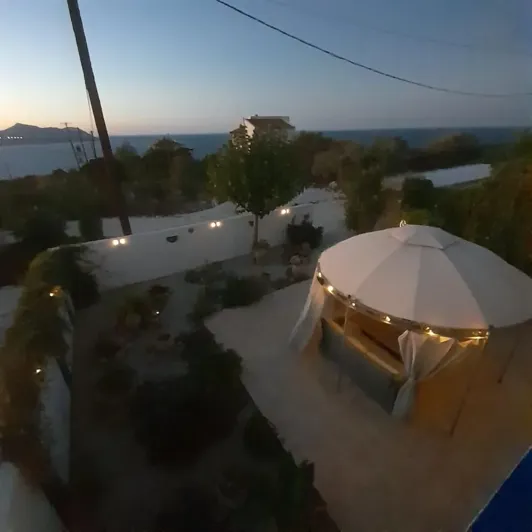 Image No.8-2 Bed House for sale