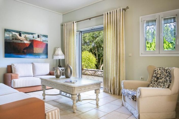 Image No.13-3 Bed House for sale