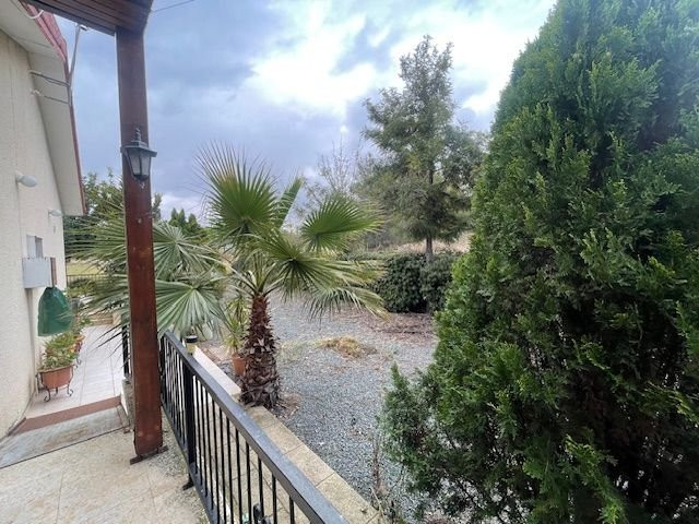 Image No.10-3 Bed Property for sale