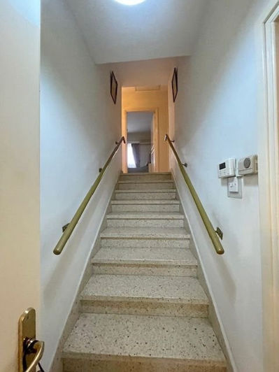 Image No.19-3 Bed Property for sale