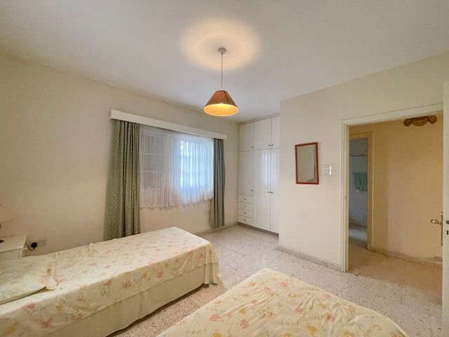 Image No.21-3 Bed Property for sale