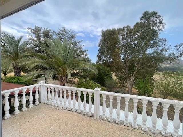 Image No.23-3 Bed Property for sale