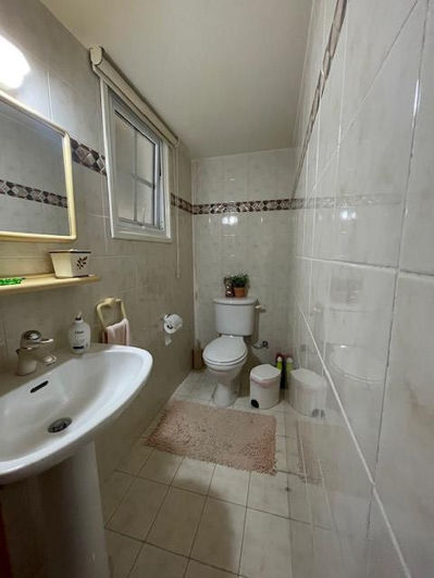 Image No.10-3 Bed Property for sale