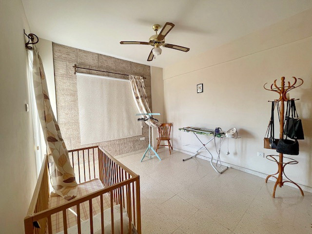 Image No.16-3 Bed Property for sale