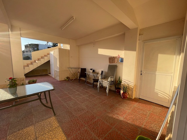 Image No.24-3 Bed Property for sale