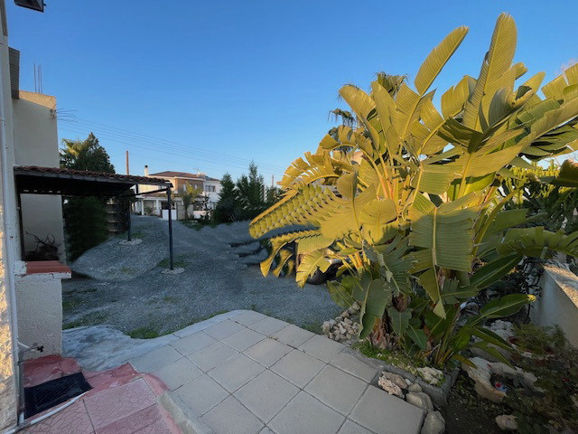 Image No.26-3 Bed Property for sale