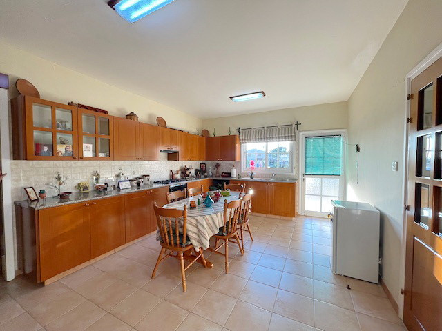 Image No.7-3 Bed Property for sale