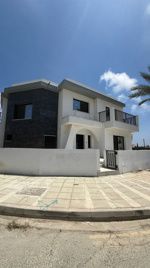 Image No.2-3 Bed Property for sale