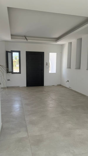 Image No.3-3 Bed Property for sale