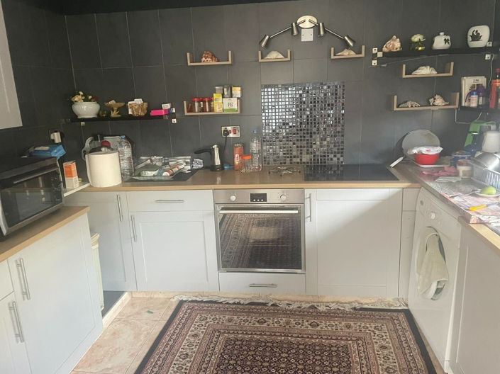 Image No.8-3 Bed Apartment for sale