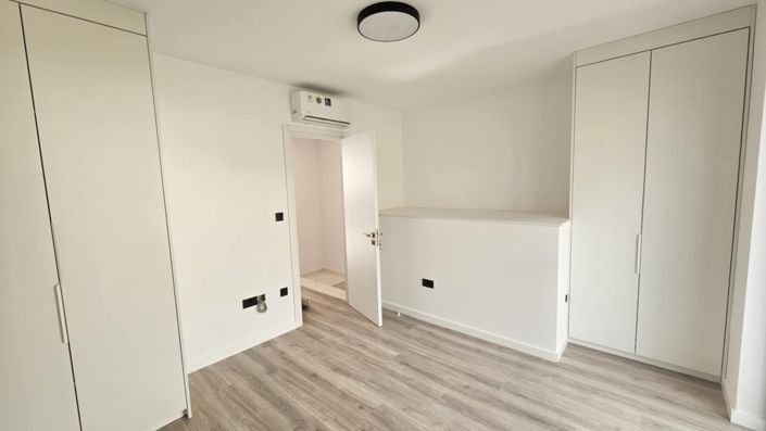 Image No.7-2 Bed Property for sale