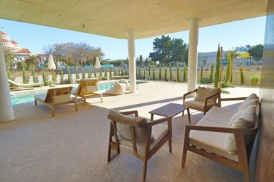 e1015724-3fc5-44eb-b522-458f5d127285