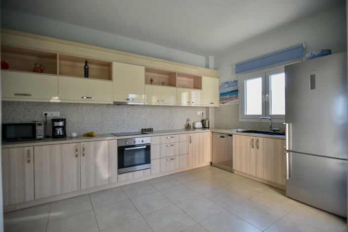 Image No.5-2 Bed House for sale