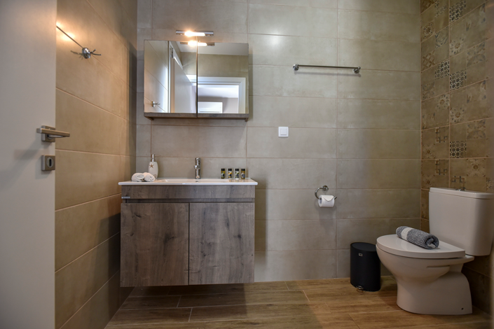 Image No.25-2 Bed House for sale