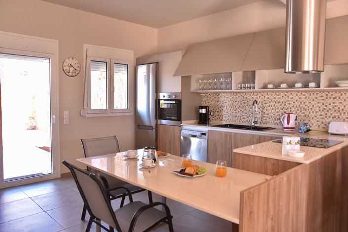 Image No.3-2 Bed House for sale