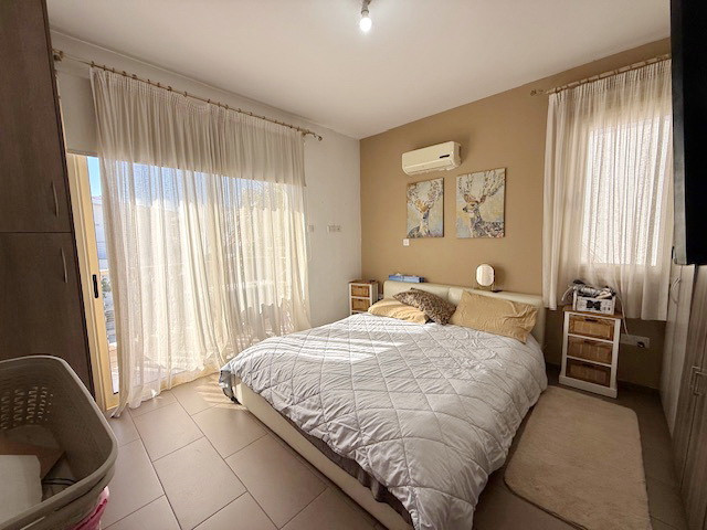 Image No.16-3 Bed Property for sale