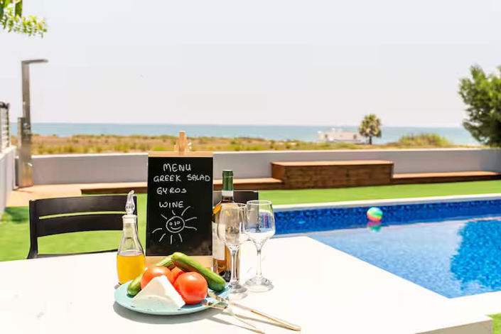 Image No.4-4 Bed Property for sale