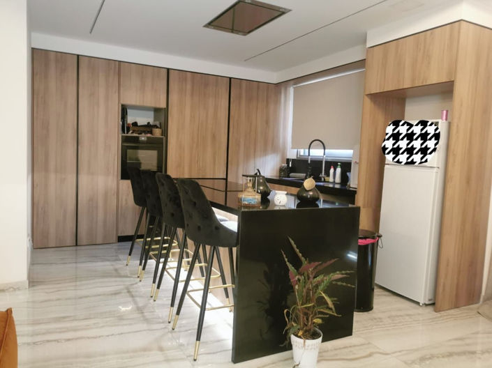 Image No.5-4 Bed Property for sale