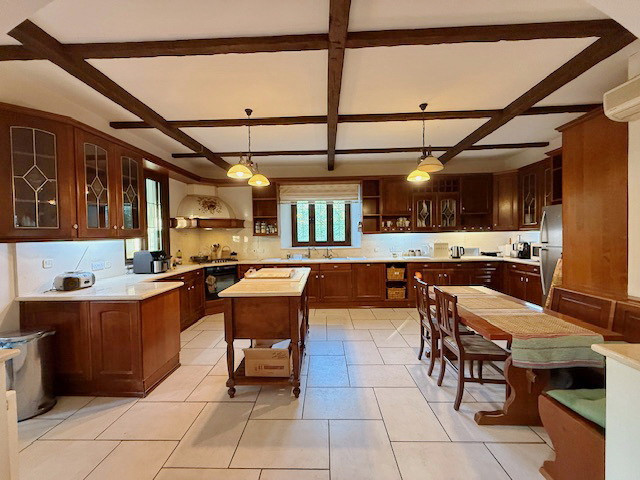 Image No.18-4 Bed Villa for sale