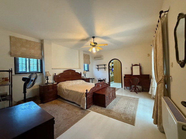 Image No.25-4 Bed Villa for sale