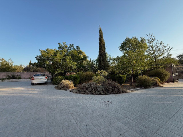 Image No.3-4 Bed Villa for sale