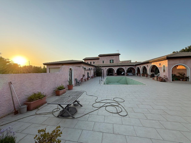 Image No.34-4 Bed Villa for sale