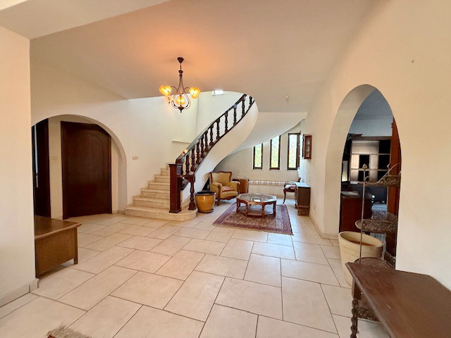 Image No.6-4 Bed Villa for sale