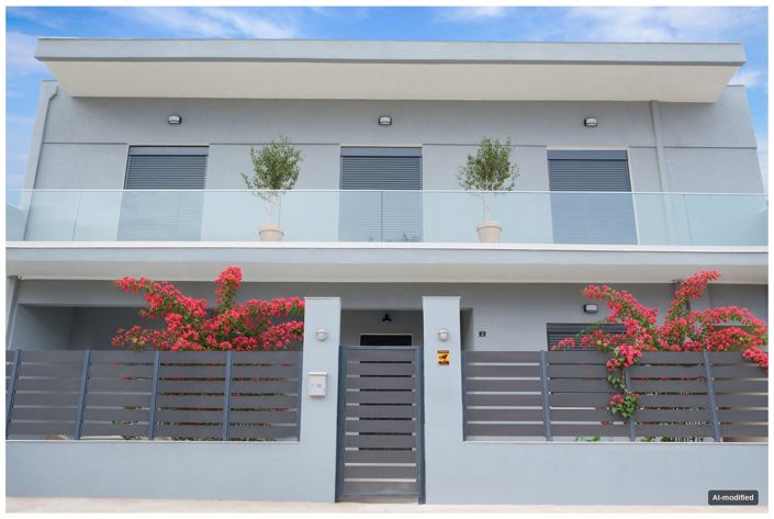 Image No.5-4 Bed House for sale