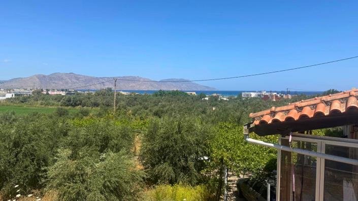 Image No.12-2 Bed House for sale