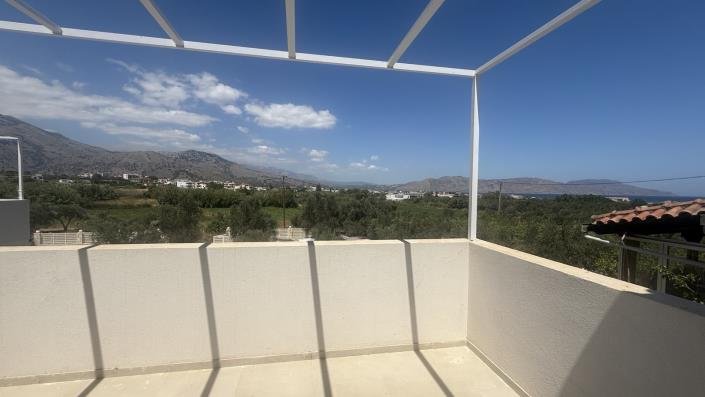 Image No.13-2 Bed House for sale