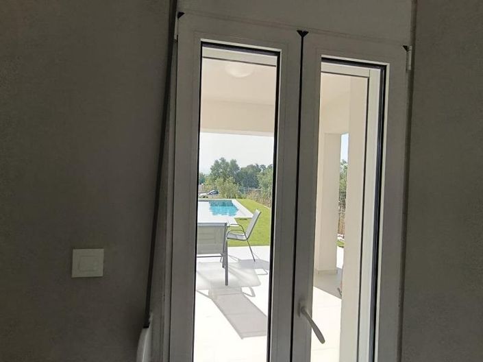 Image No.17-2 Bed House for sale