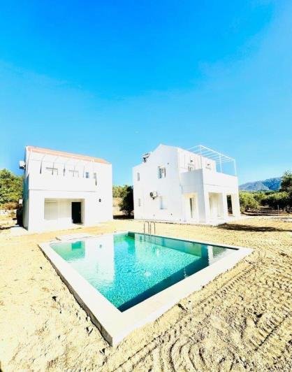 Image No.18-2 Bed House for sale