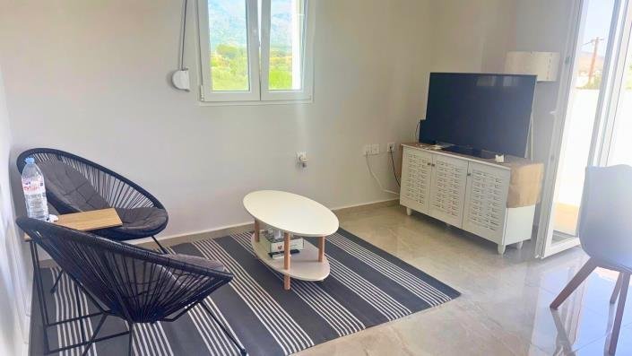 Image No.20-2 Bed House for sale