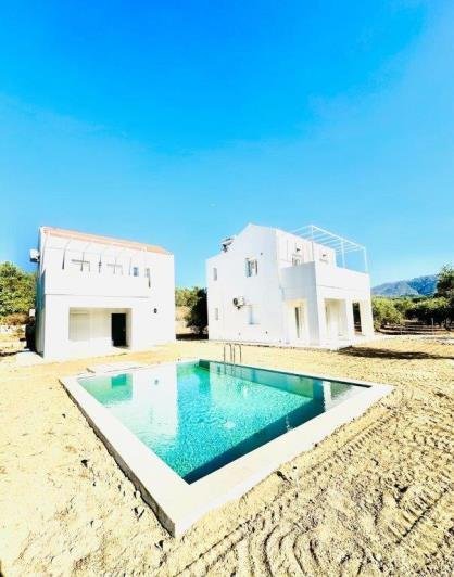 Image No.30-2 Bed House for sale