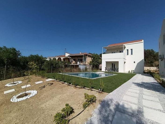 Image No.4-2 Bed House for sale