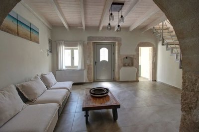 d06331b3-d065-4eae-a5fc-813919d38212