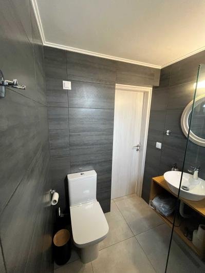 Image No.13-2 Bed House for sale