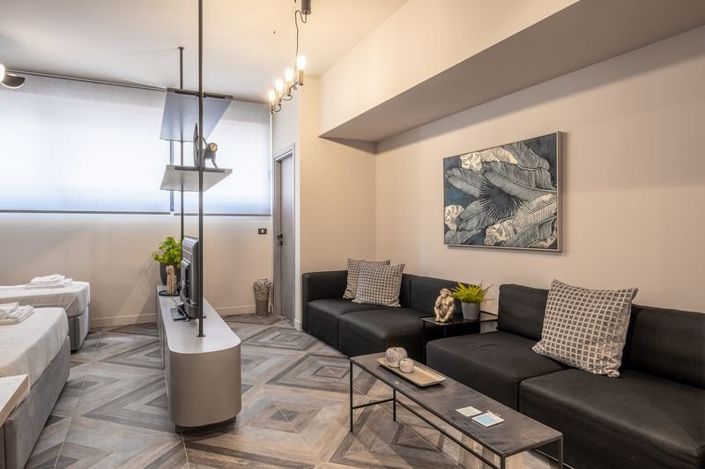 Image No.23-5 Bed Apartment for sale