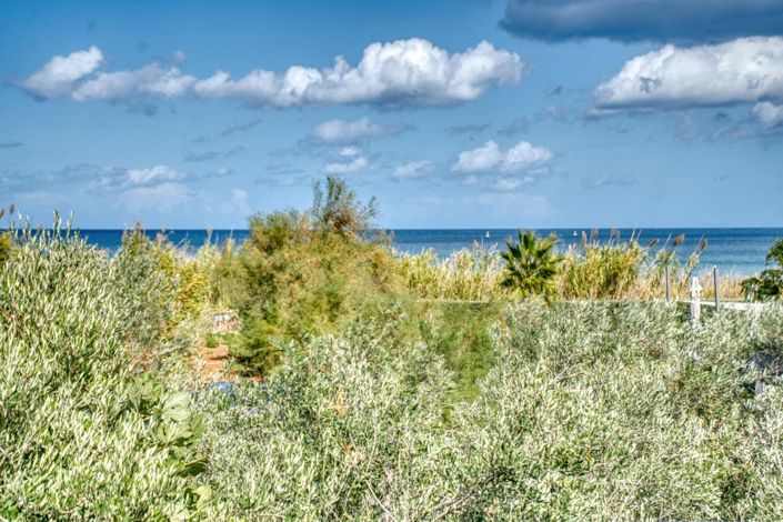 Image No.10-4 Bed House for sale