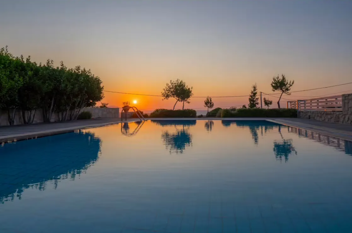 Image No.3-4 Bed House for sale