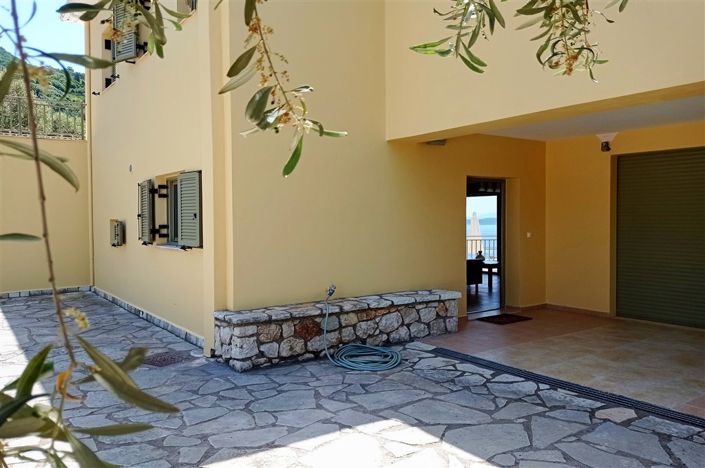 Image No.6-3 Bed House for sale